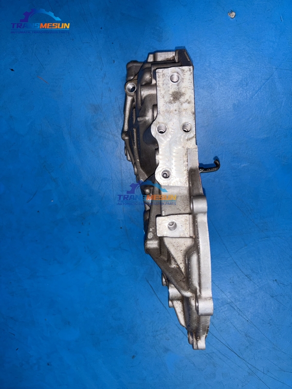 K114 CVT ট্রান্সমিশন হাউজিং-এর পিছনের কভারে পাঁচটি ফিক্সিং হোল রয়েছে, যা ২০১৯ মডেলের Toyota C-HR এর জন্য উপযুক্ত।